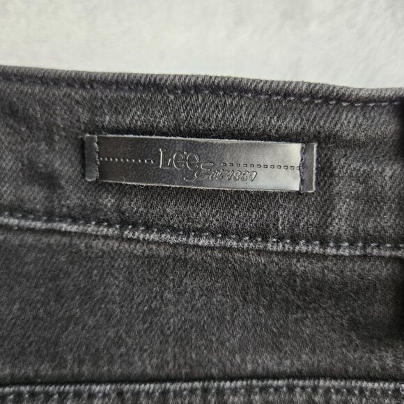 Lee Relaxed Fit at the waist Straight Women's size 16 Black Denim Jeans - Picture 9 of 10